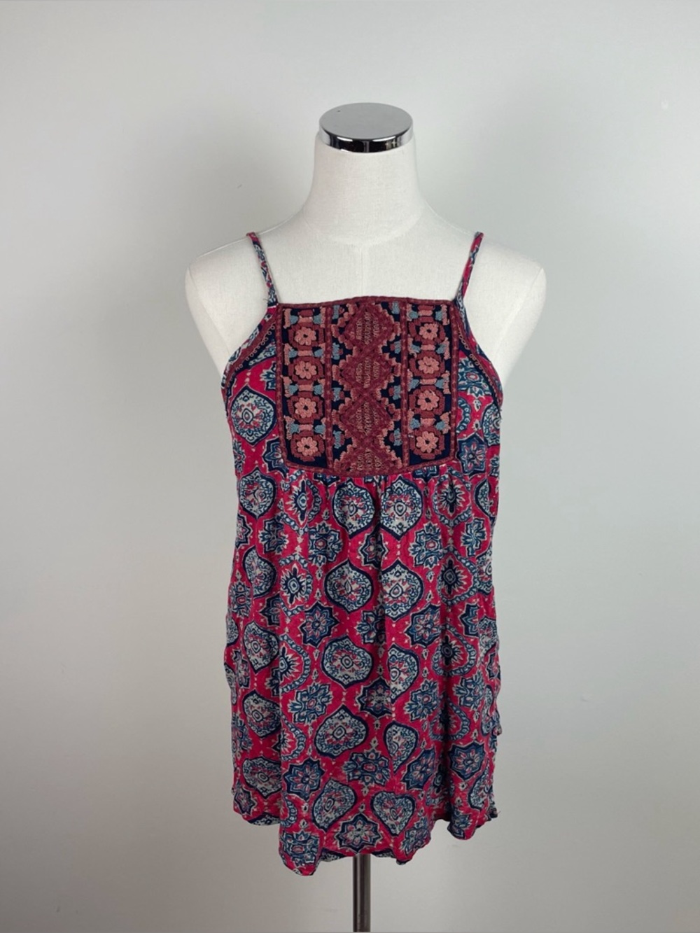 Lucky Brand Red Navy Blue Geometric Bohemian Boho Top Spaghetti Strap Medium